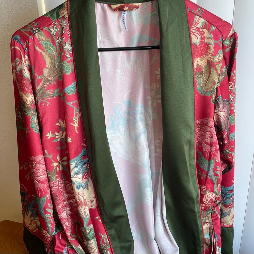 Pottery Barn Dahlia Robe Size S - Picture 3 of 12